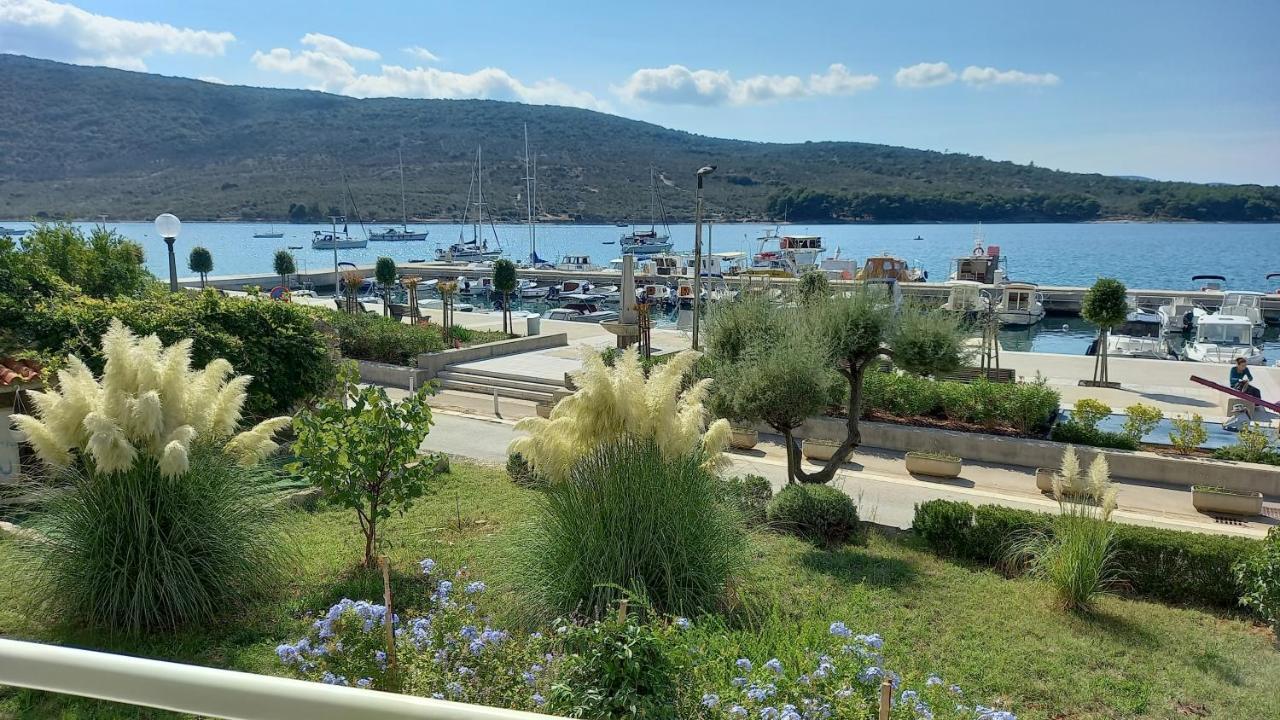 Apartment Sara - Cres Esterno foto