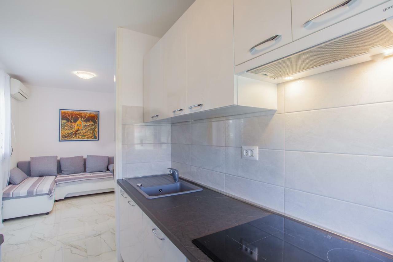 Apartment Sara - Cres Esterno foto