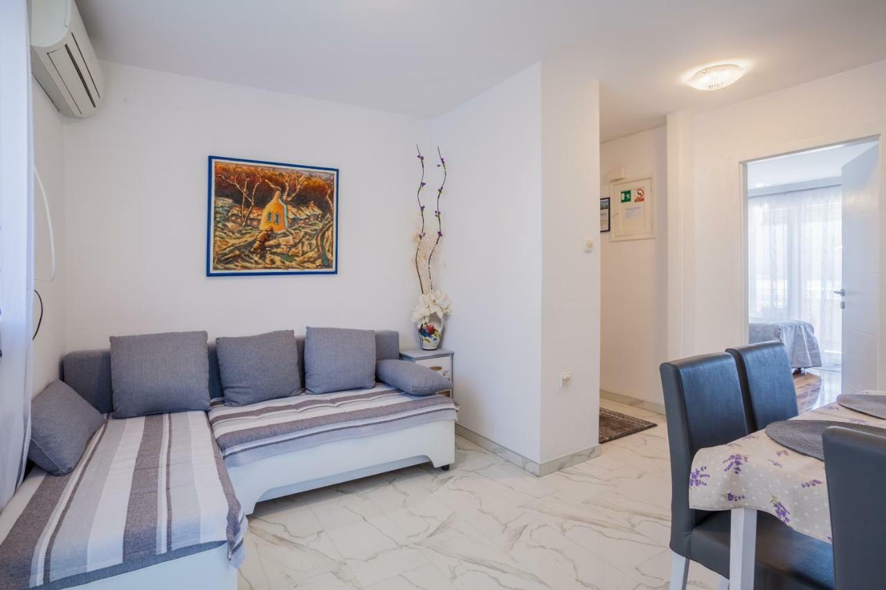 Apartment Sara - Cres Esterno foto